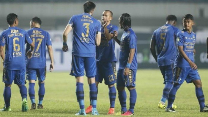 Perseru Serui Vs Persib Bandung